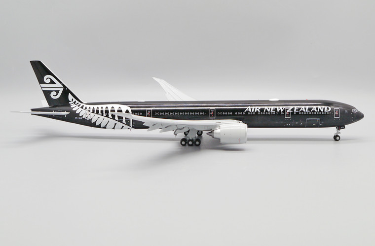 JC Wings Air New Zealand Boeing 777-300ER 