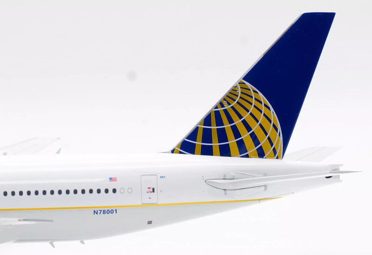 Inflight200 Continental Airlines Boeing 777-224/ER N78001 with