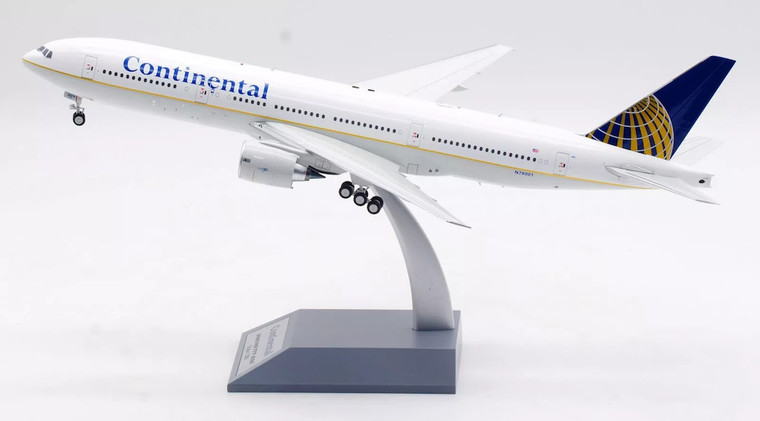 Inflight200 Continental Airlines Boeing 777-224/ER N78001 with