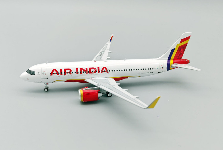 InFlight200 Air India Airbus A320-251N VT-RTN with stand IF320AI0725 1:200