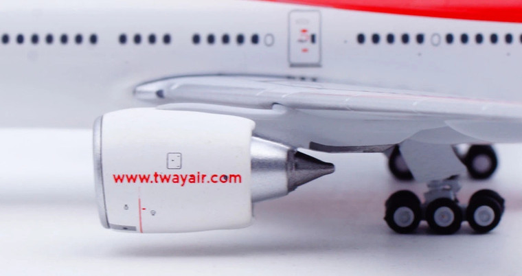JC Wings T'Way Air Boeing 777-300ER Reg: HL8706 With Antenna