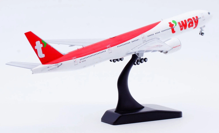 JC Wings T'Way Air Boeing 777-300ER Reg: HL8706 With Antenna