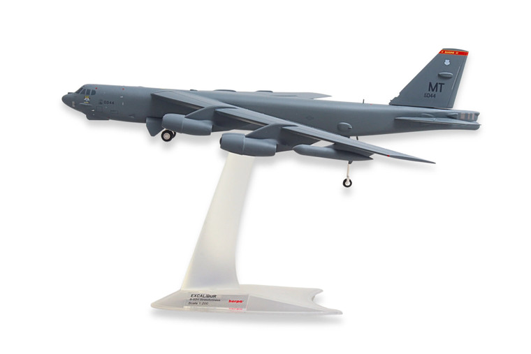 航空機・ヘリコプター herpa 1/200 B-52H Stratofortress Herpa USAF B52H 23RD BOMB SQN EXCALIBUR 1:200