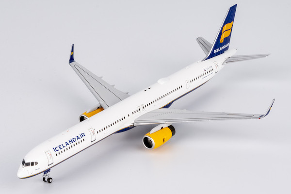 NG Model Icelandair (Fly Khiva) 757-300/w TF-FIX Standard 45008 1:400