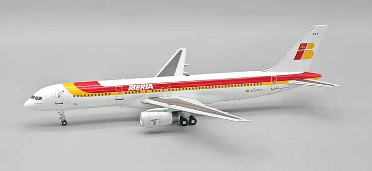 InFlight200 Iberia Boeing 757-256 EC-FYJ with stand IF752IB0325 Scale 1:200