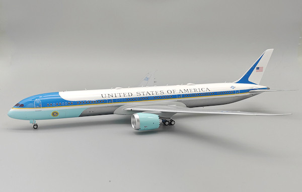 United States of America Boeing 787-10 with stand B-USAF-78X-001P