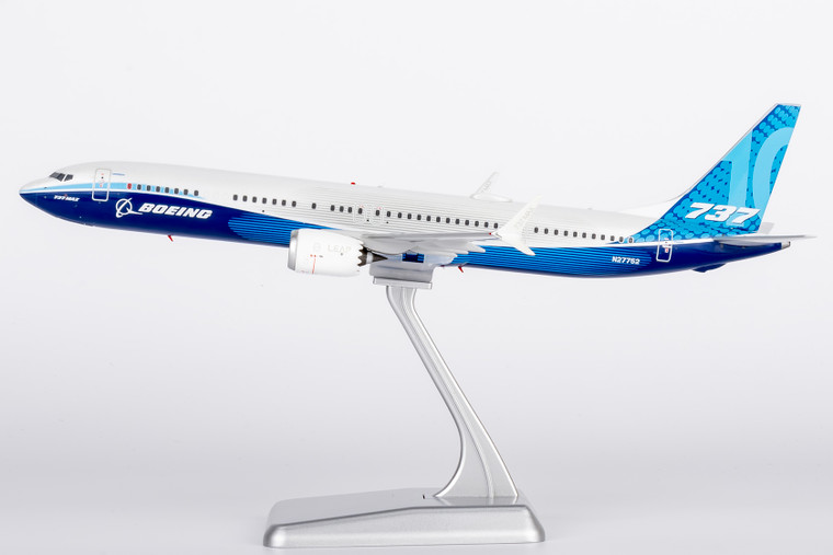 NG Model The Boeing Company 737 MAX 10 N27752 with stand 95006