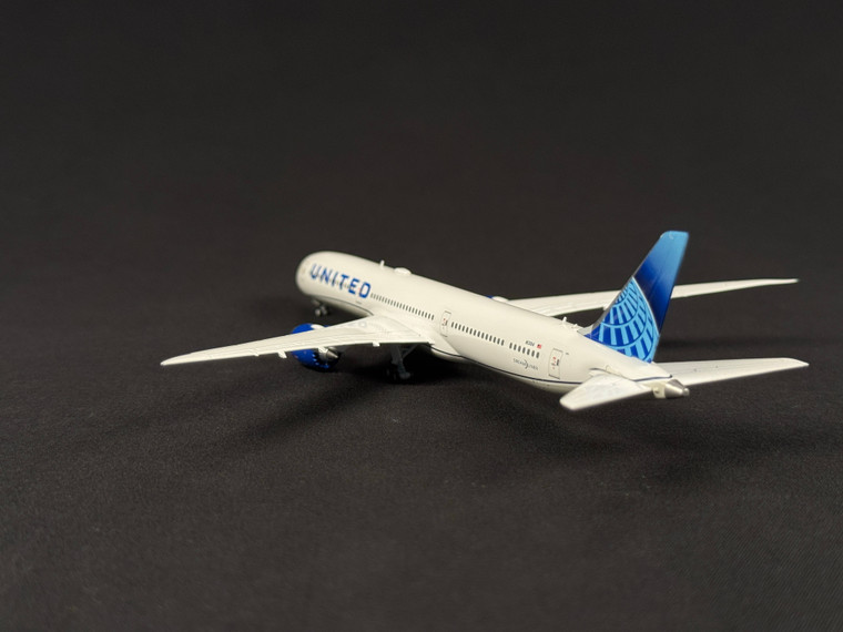 United Airlines 787-10 N13014 GJUAL2229 1:400 (REPAIRED WING)