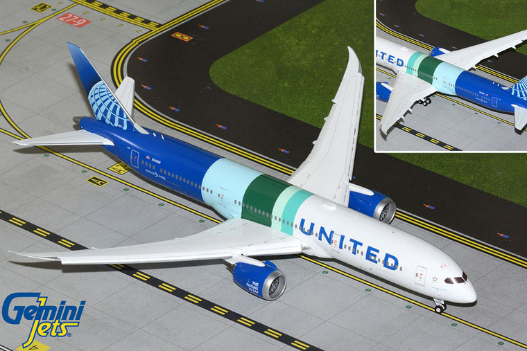 Gemini200 United Airlines B787-9 N24988 "The Future is SAF" w/ flaps down G2UAL1395F Scale 1:200