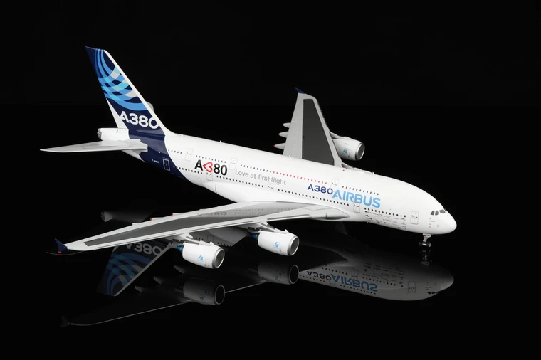 SQ Wings Airbus Airbus A380 F-WWDD House Color