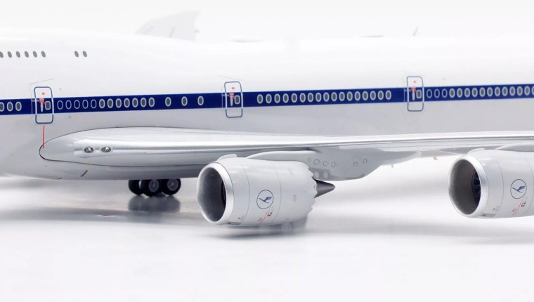 SQ Wings Lufthansa Boeing 747-8 D-ABYT L2056 Scale 1:200