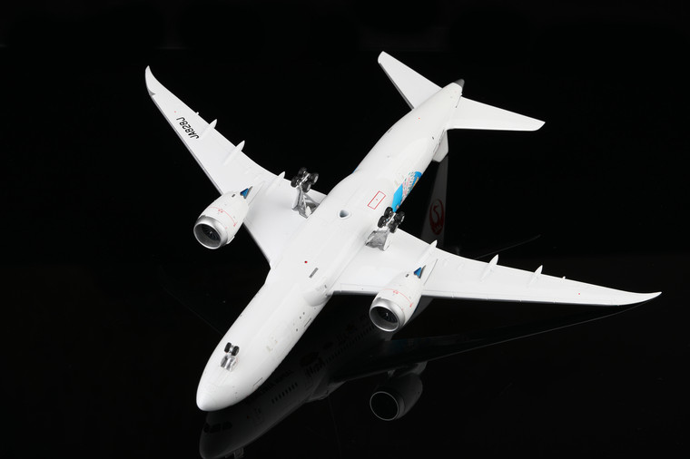 SQ Wings JAL Boeing 787-8 1/200 ミャクミャク SQ Wings JAL Boeing 787-8 JA828J Studio Ghibli L2026 Scale 1:200