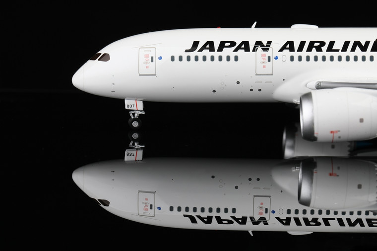 SQ Wings JAL Boeing 787-8 JA837J Doraemon Jet L2024 Scale 1:200