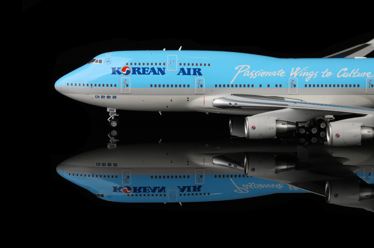 SQ Wings Korean Air Boeing 747-400 HL7488 British Museum L2069