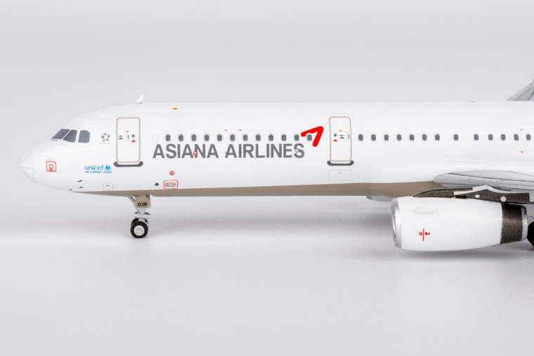 asaa　ニュースキン製品 NG Model Asiana Airlines Airbus A321 HL8038 13126 Scale 1:400