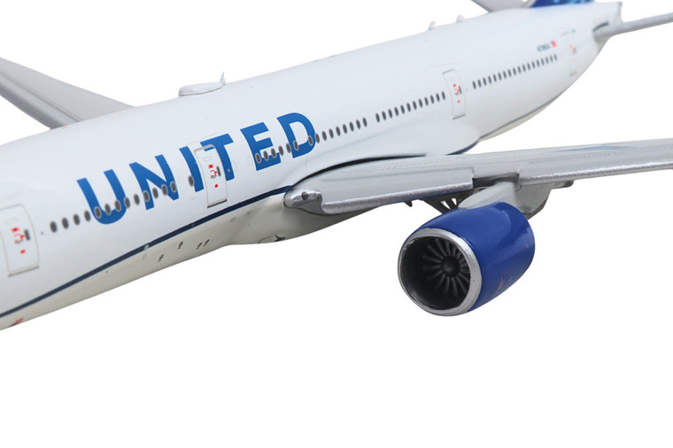 Gemini Jets United Airlines B777-200ER N798UA flaps down