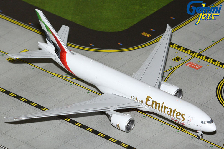 Gemini Jets Emirates SkyCargo B777-200LRF A6-EFV GJUAE2381 Scale 1:400