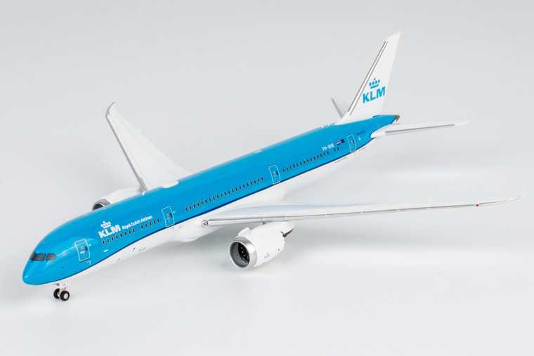 NG Models KLM Royal Dutch Airlines 787-9 Dreamliner Reg: PH-BHE revised current colors; named "Dahlia" 55149 Scale 1:400