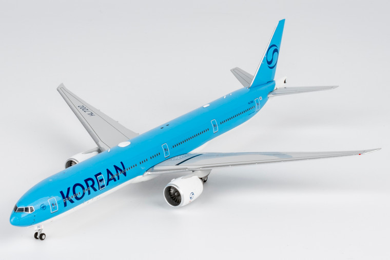 NG Models Korean Air 777-300ER Reg: HL7202 2025's livery 73081 Scale 1:400
