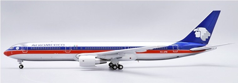 JC Wings Aeromexico Boeing 767-300ER "OC""Polished" Reg: XA-APB With Stand XX20118 Scale 1:200