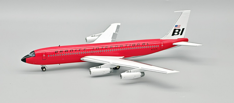 InFlight200 Braniff International Boeing 707-227 Super Jet N7075 – Red with stand IF702BN1125 Scale 1:200