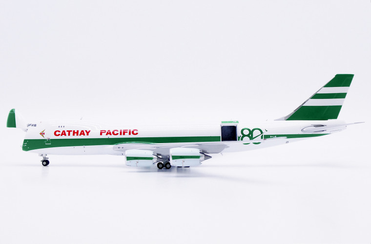 JC Wings Cathay Pacific Boeing 747-8F "80th Anniversary" Reg: B-LJE "Interactive Series" With Antenna + Stand SA4115C Scale 1:400