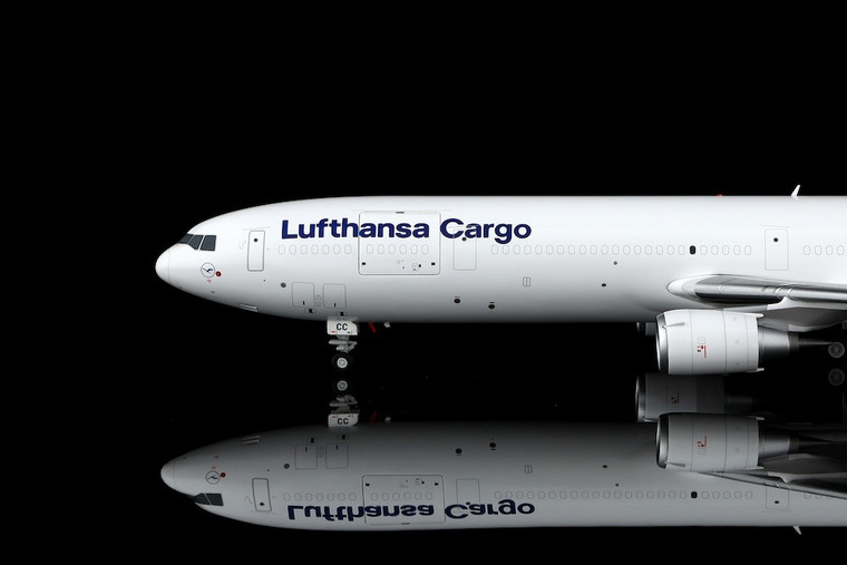 SQ Wings Lufthansa Cargo MD-11 Reg: D-ALCC 