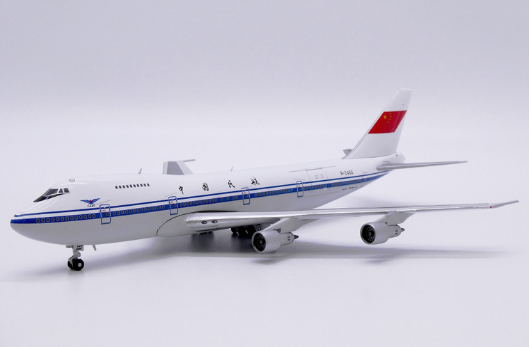 JC Wings CAAC Boeing 747-200M Reg: B-2450 With Stand XX40205 Scale 1:400