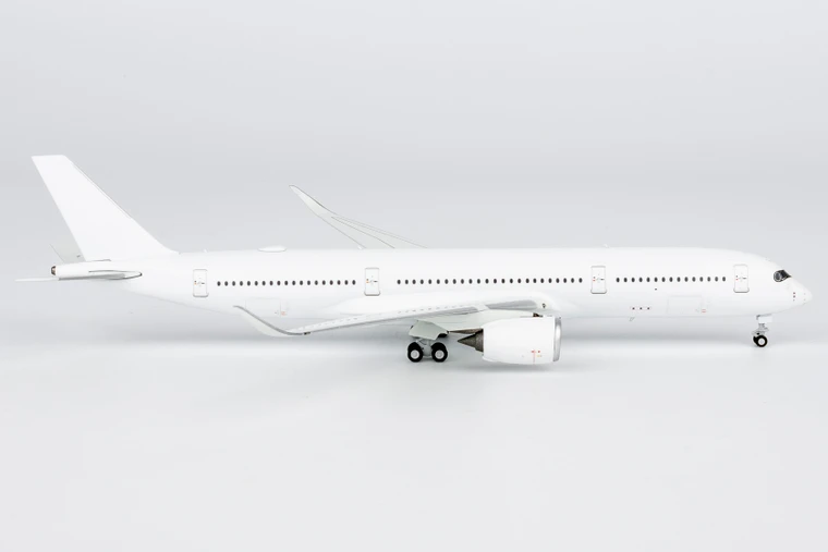 NG Model Blank Model Airbus A350-900 39051 1:400