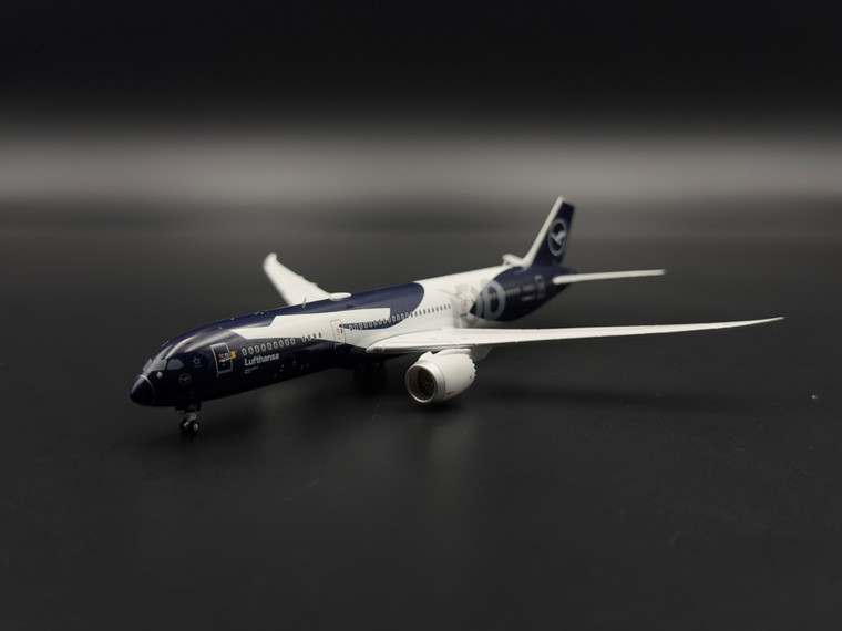 GeminiJets Lufthansa B787-9 D-ABPU 