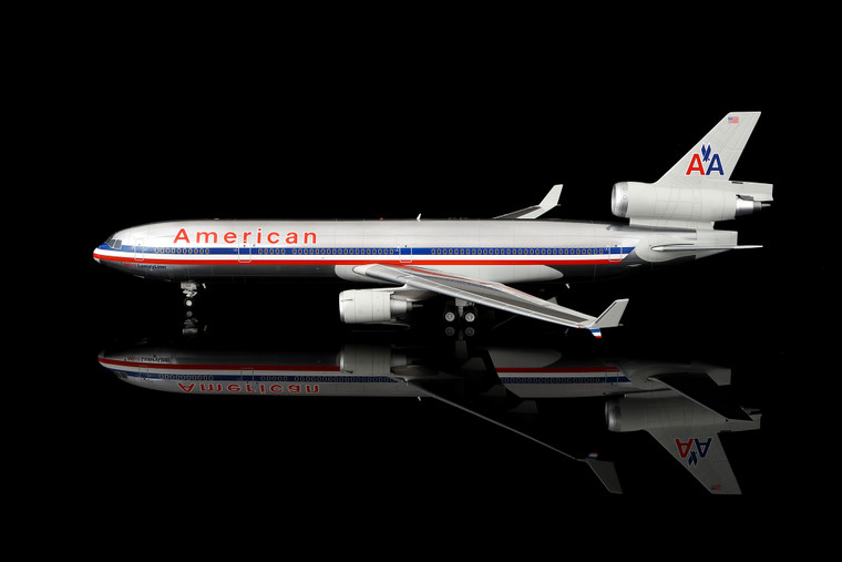 SQ Wings American Airlines MD-11 Reg: N1754 L2226 Scale 1:200