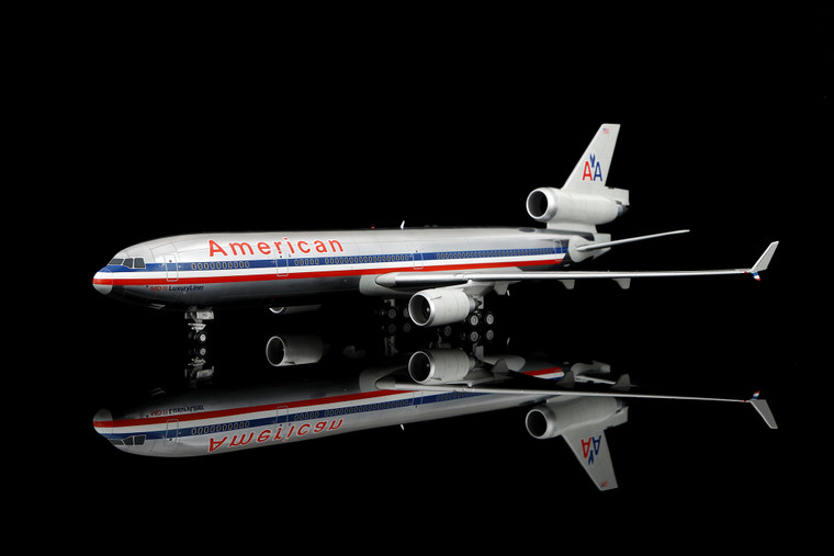 SQ Wings American Airlines MD-11 Reg: N1754 L2226 Scale 1:200