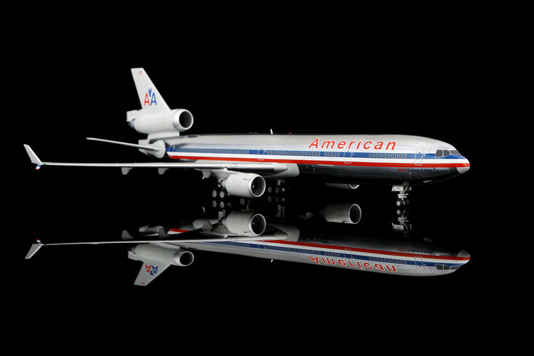 SQ Wings American Airlines MD-11 Reg: N1754 L2226 Scale 1:200