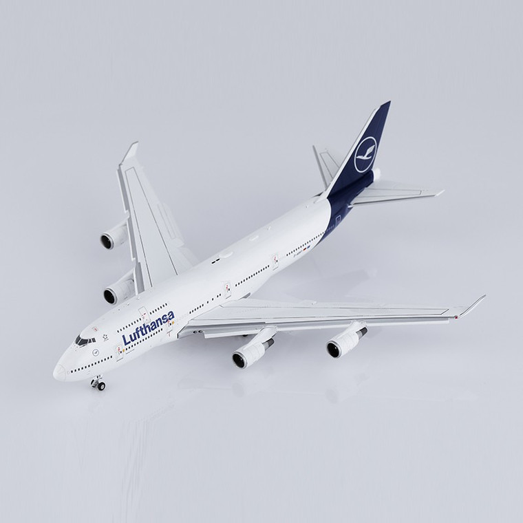 Lufthansa Boeing 747-400 Reg: D-ABVY Flap-down YY74410F Scale 1:400