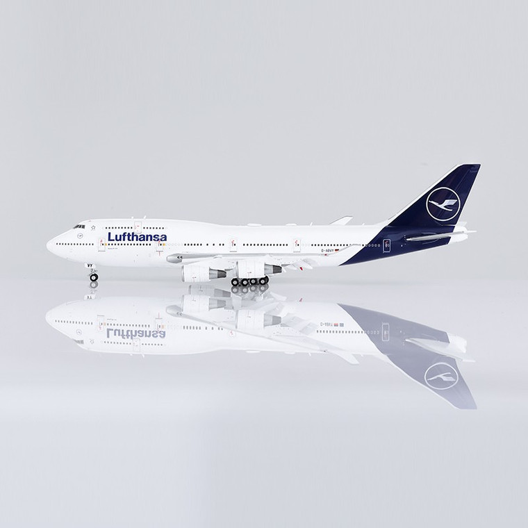 Lufthansa Boeing 747-400 Reg: D-ABVY Flap-down YY74410F Scale 1:400