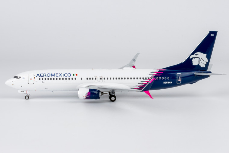 Aeromexico Boeing 737-800 Reg: N958AM 08077 1:200