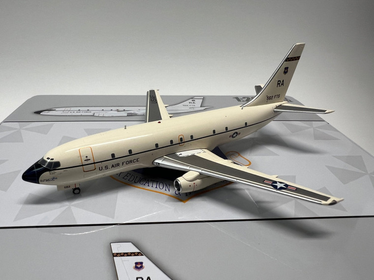 Jet-X United States Air Force T-43A (737-200) Reg: 73-1153 JX024-2-024 Scale 1:200