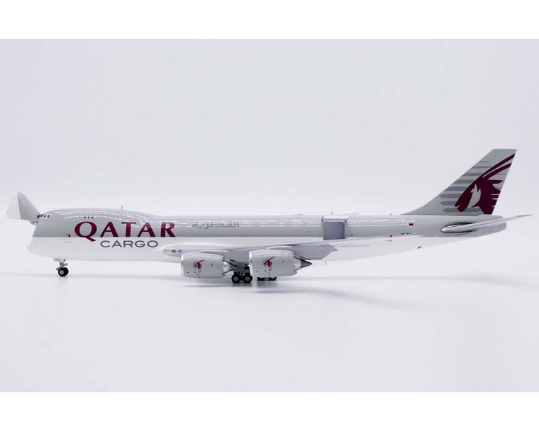 Qatar Cargo Boeing 747-8F XX40160C Scale 1:400