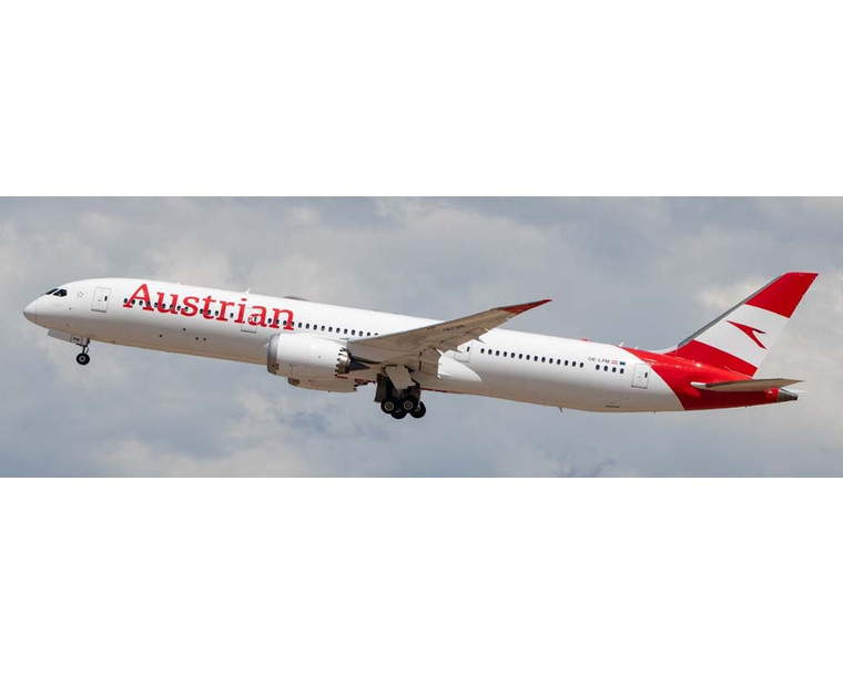 Austrian Airlines Boeing 787-9 Reg: OE-LPM XX40263A Scale 1:400