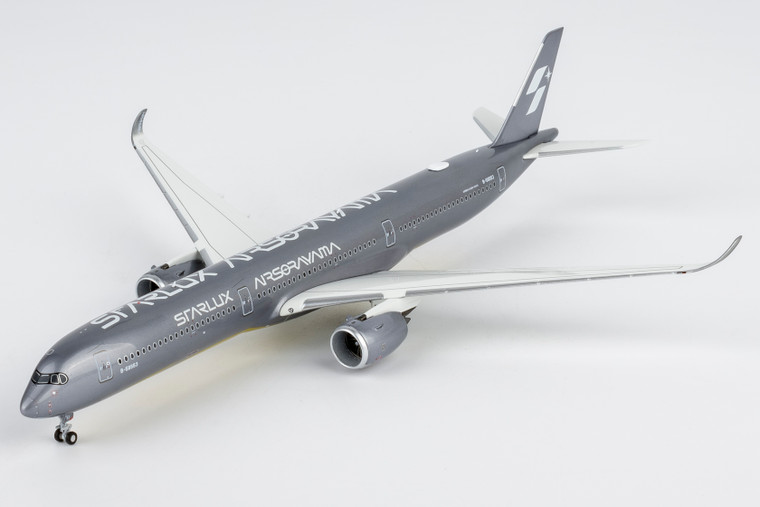 NG Model Starlux Airlines Airbus A350-1000 Reg: B-58553
