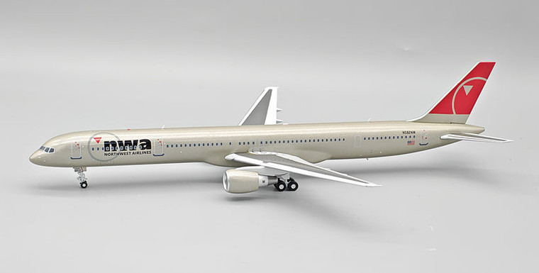 B-Models Northwest Airlines Boeing 757-300 Reg: N592NW with stand, LIMITED B-753-NW-592 1:200 with stand