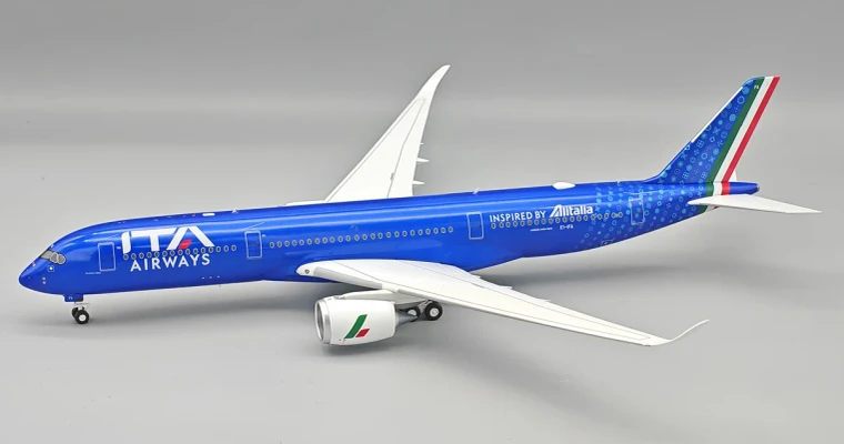 InFlight200 ITA Airways Airbus A350-900 Reg: EI-IFA IF350AZ0926 1:200 with stand