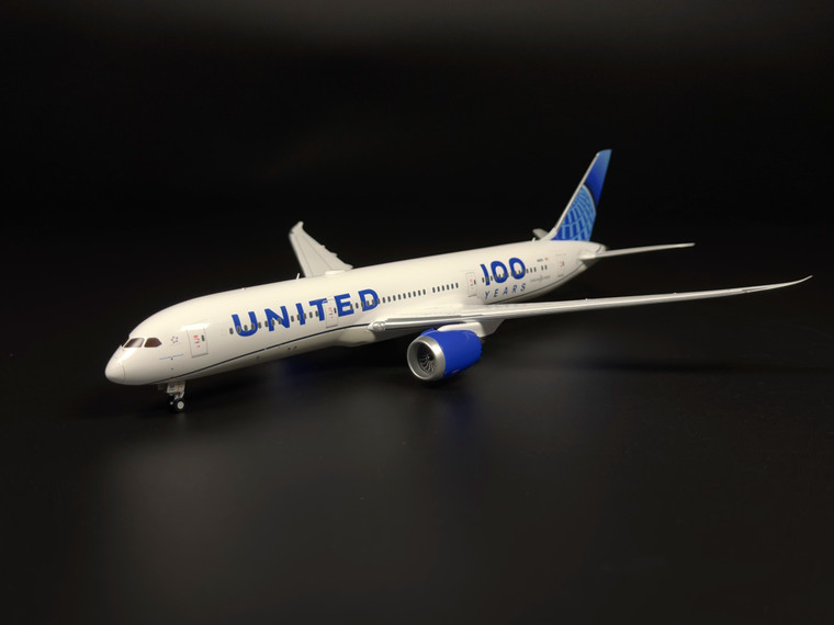 Gemini200 United Airlines Boeing 787-9 
