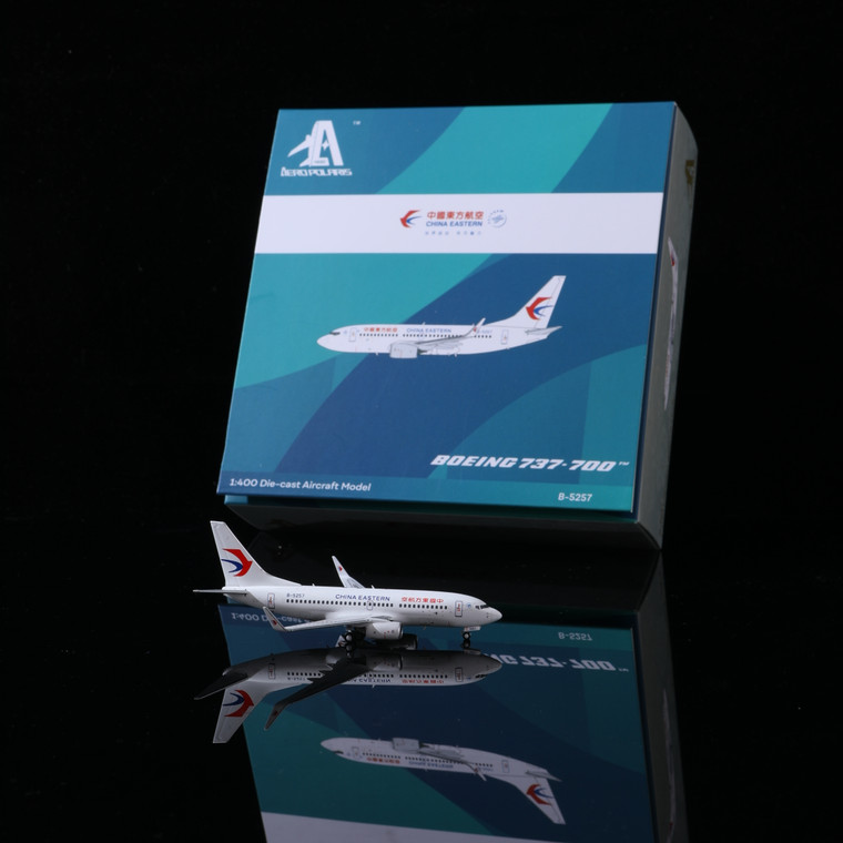 China Eastern Airlines Boeing 737-700 B-5257 HA7370005 Scale 1:400