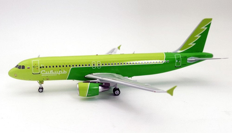 AviaBoss S7 Siberia Airlines Airbus A320-214 A2054 Scale 1:200
