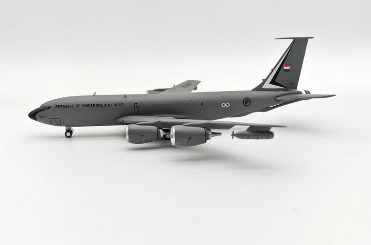 InFlight200 Republic of Singapore Air Force Boeing KC-135R Stratotanker 752 IF135RSAF752 Scale 1:200