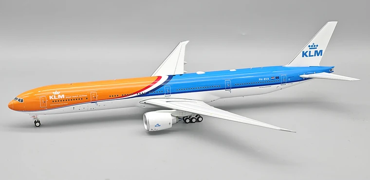 InFlight200 KLM - Royal Dutch Airlines Boeing 777-306ER PH-BVA IF773KL1125 Scale 1:200