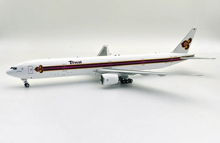 InFlight200 Thai Airways Boeing 777-3D7 HS-TKF IF7773TG1223 Scale 1:200