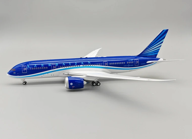 InFlight200 Azerbaijan Airlines - AZAL - AHY 787-8 Dreamliner VP-BBR IF788J20825 Scale 1:200