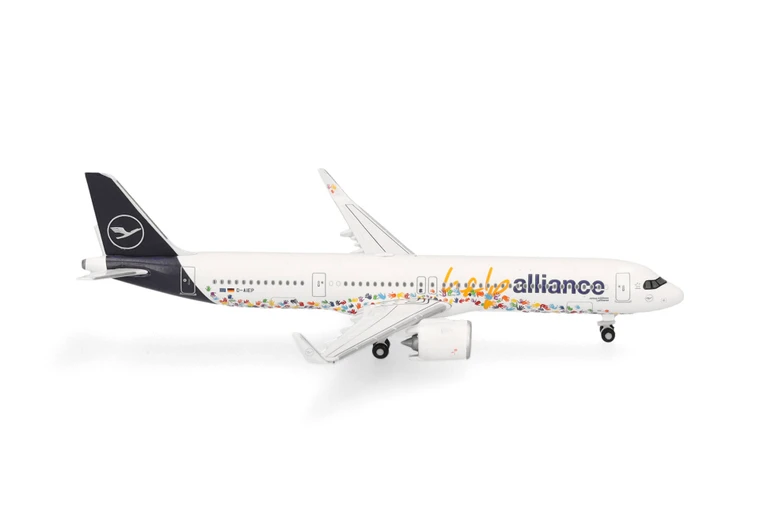 Lufthansa Airbus A321neo "Help Alliance" Reg: D-AIEP HE538961 Scale 1:500